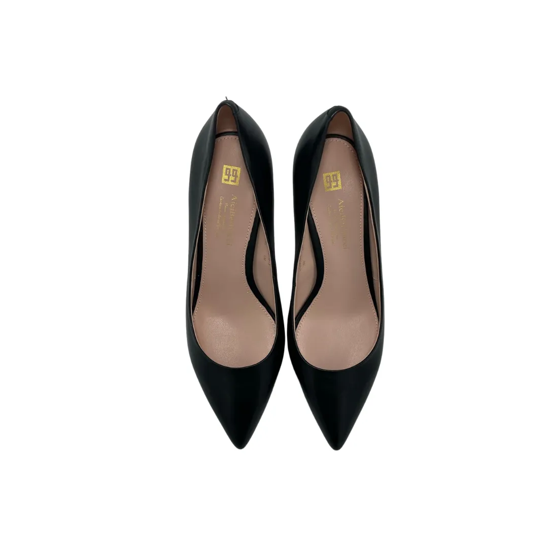 AiciBerlucci 2.5 inch heel leather pump