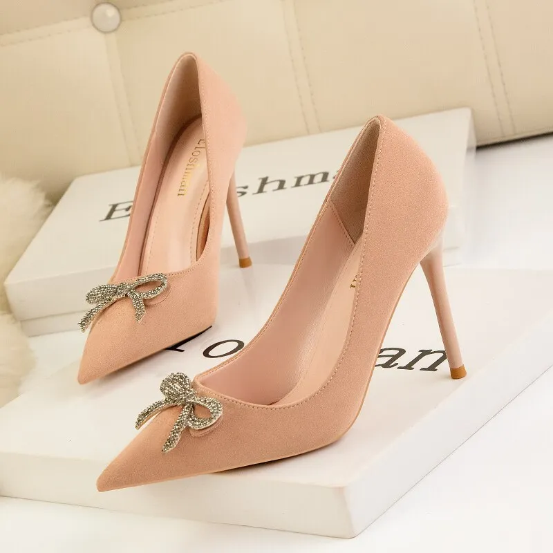 Daisy Bow-knot Pumps
