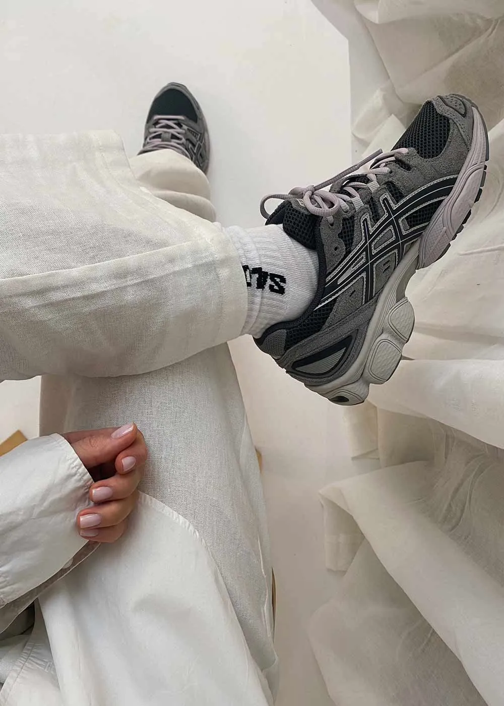 GEL-NIMBUS 9 - Obsidian Grey/Clay Grey