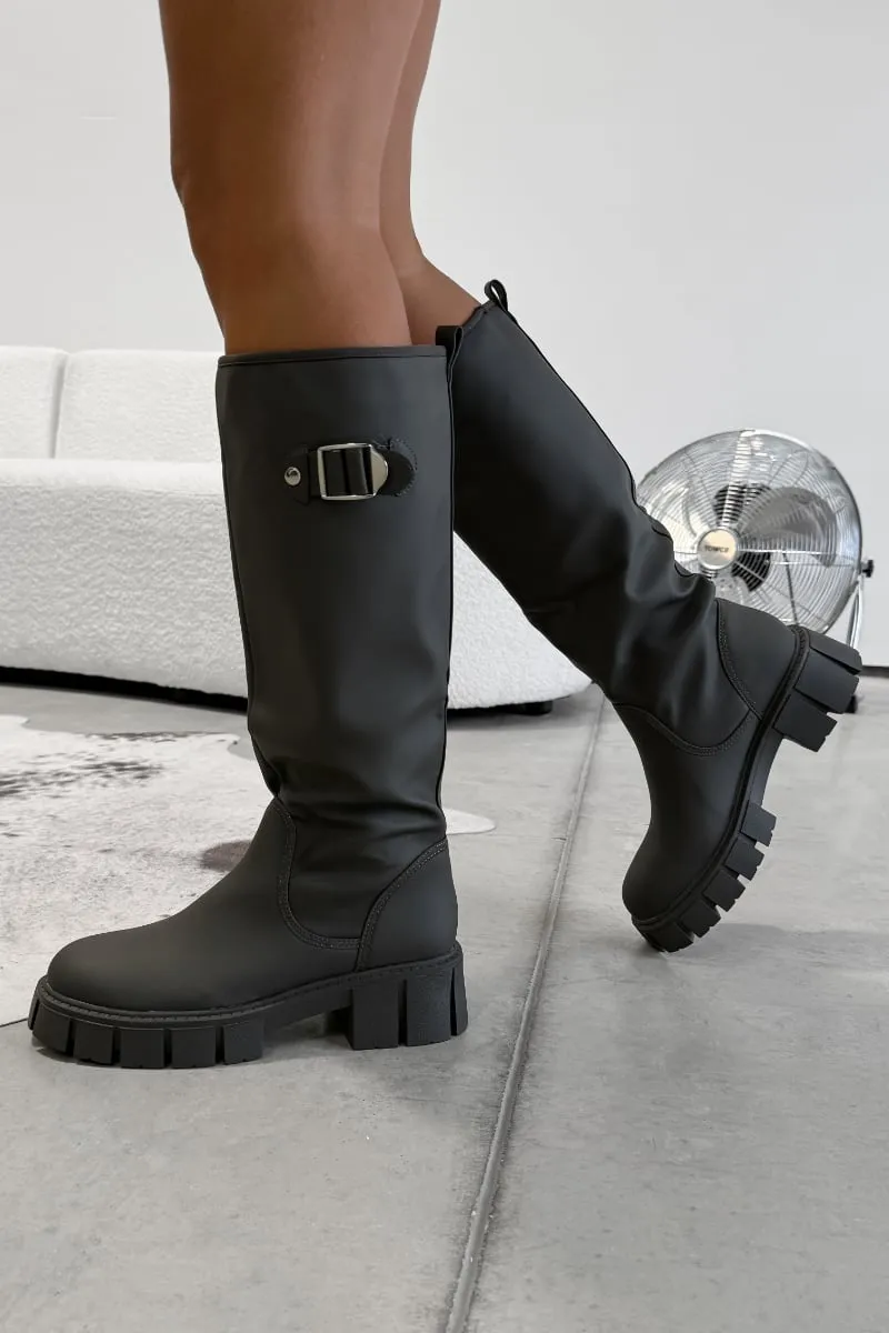 MAYA Chunky Buckle Rain Boots - Khaki